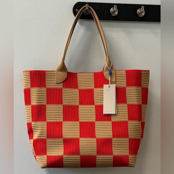 Rothy’s Store Exclusive Lightweight Tote - Picture 1 of 4